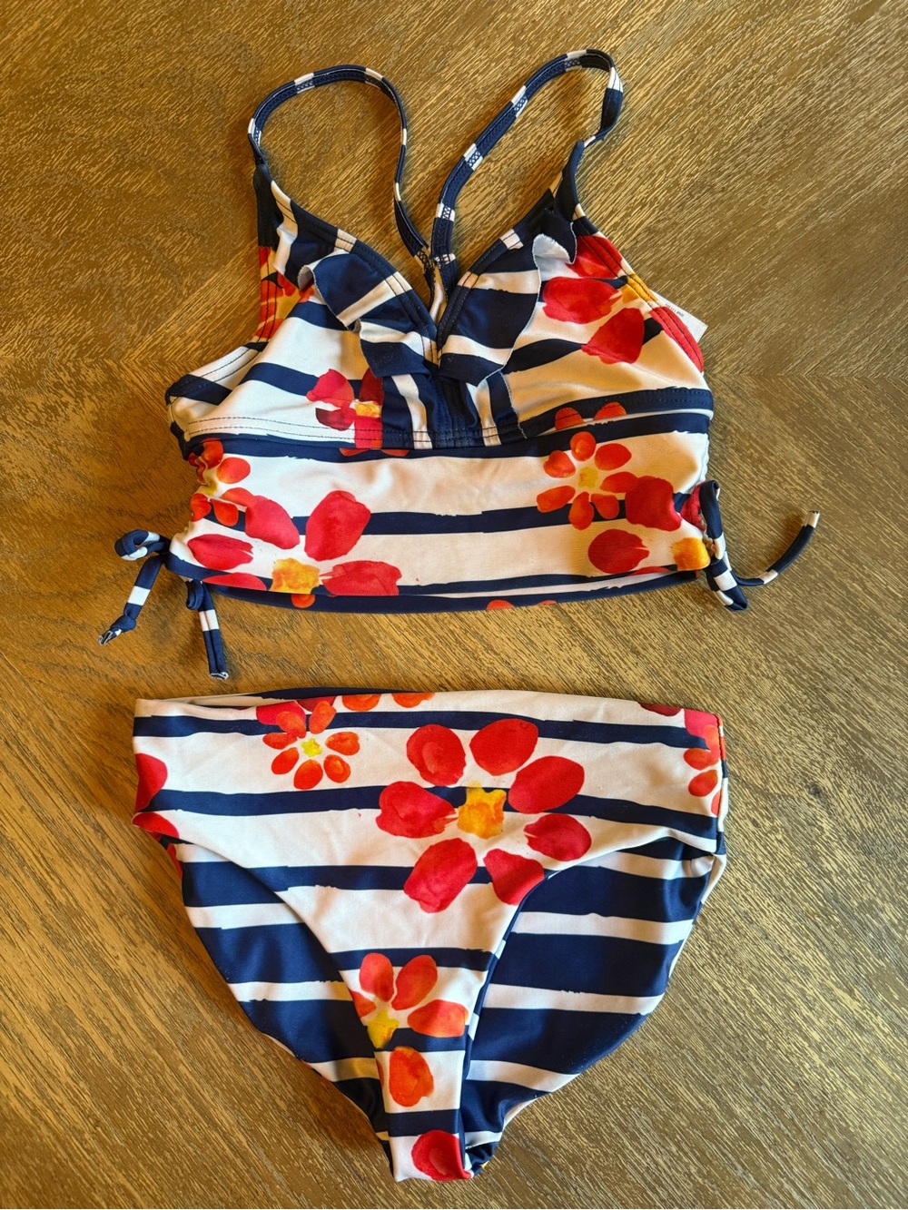 Jantzen girls two piece swimsuit with reversible bottoms size 7